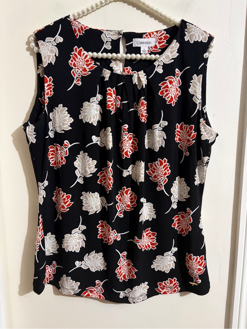 Calvin Klein Black Sleeveless Floral Camisole - Red & Cream Flowers